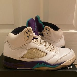Men’s Jordan Retro 5 “Grape” (Size 9)